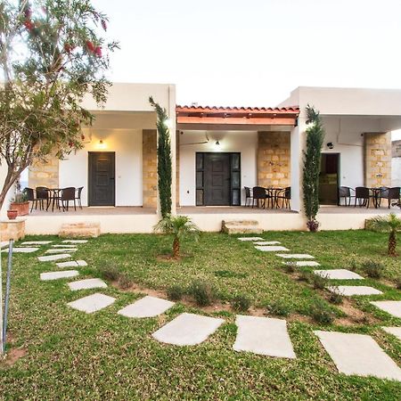Agarathos Traditional Rooms - Pool - Kaliviani -On The Road To Balos 外观 照片