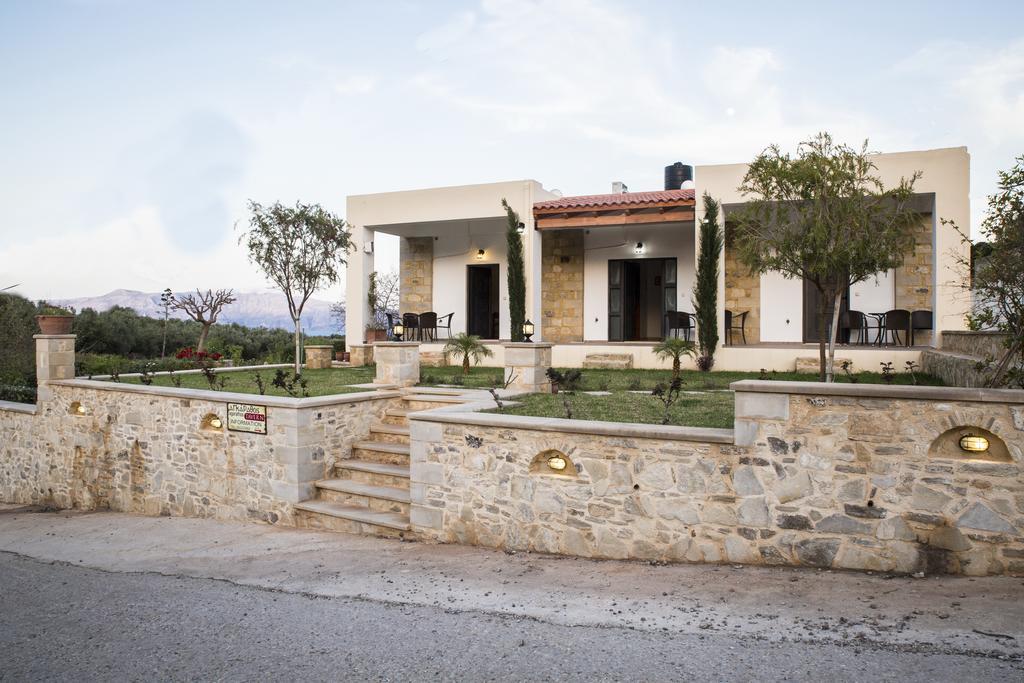 Agarathos Traditional Rooms - Pool - Kaliviani -On The Road To Balos 外观 照片
