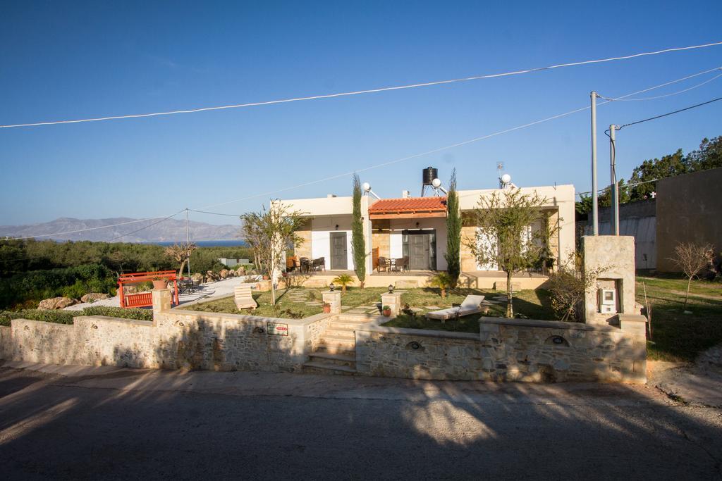Agarathos Traditional Rooms - Pool - Kaliviani -On The Road To Balos 外观 照片