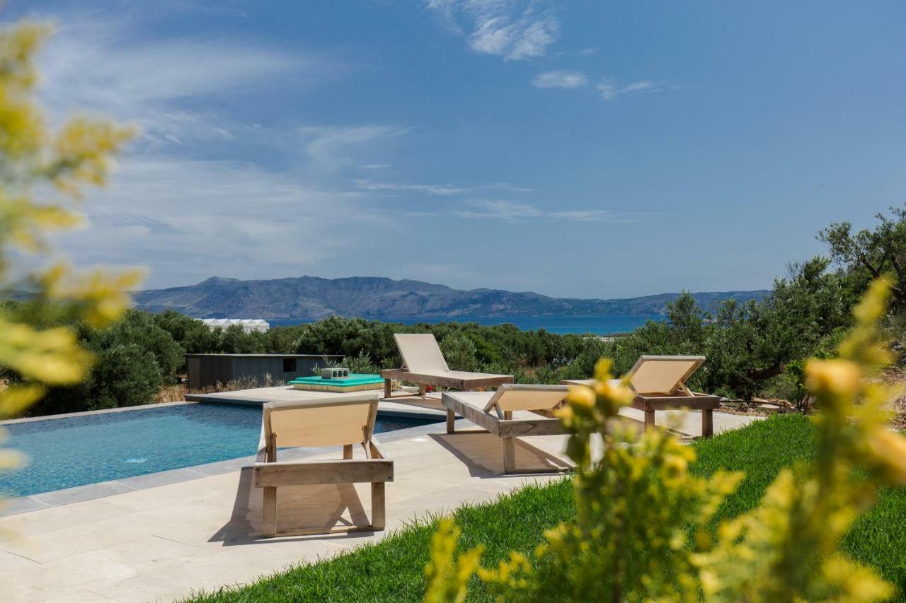 Agarathos Traditional Rooms - Pool - Kaliviani -On The Road To Balos 外观 照片